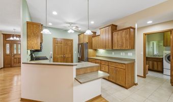 904 Cottage St, Adel, IA 50003