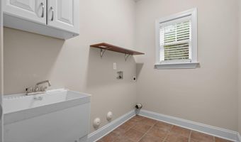 367 Kerr Lake Rd, Aberdeen, NC 28315