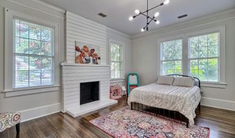 322 Saluda Ave, Batesburg, SC 29006