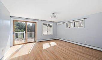 130 W Main St, North Kingstown, RI 02852