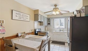 16 Brown St, North Providence, RI 02904