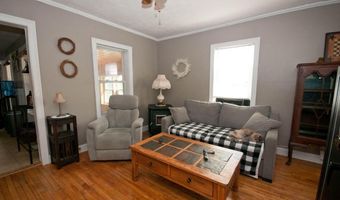198 3rd St, Bangor, ME 04401