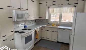403 Brookridge Dr, Algona, IA 50511