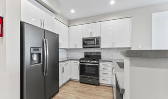 355 N Cleveland St 213, Oceanside, CA 92054