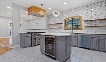 161 Spence Dr, Pass Christian, MS 39571