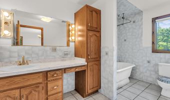 265 1st Ave, Atlantic Highlands, NJ 07716