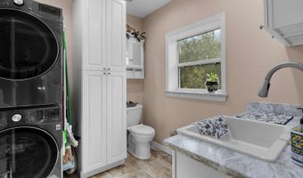 4250 NW 81 Ln, Bell, FL 32619