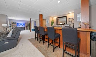33 WATERTON Dr, Bear, DE 19701