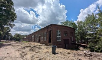 70 Moshassuck Rd, Lincoln, RI 02865