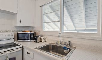 628 Maluniu Ave, Kailua, HI 96734