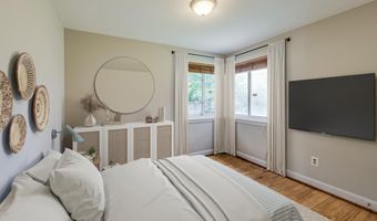 8617 LYNBROOK Dr, Bethesda, MD 20814