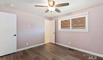 7566 S Valley Heights Dr, Boise, ID 83709