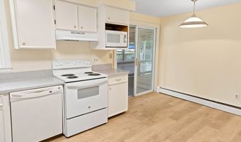 9 Whitewood Rd, Clinton, CT 06413