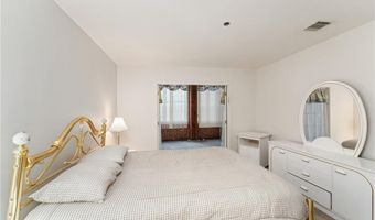 2 School St 133, Lincoln, RI 02802