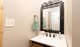1275 Highway Dd, Ava, MO 65608