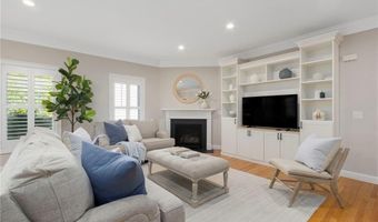 161 Seawynds Dr, North Kingstown, RI 02852