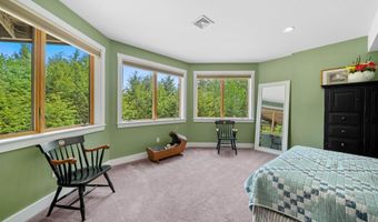 119 Moat View Dr, Albany, NH 03813