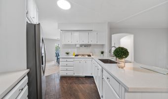 7221 San Luis St, Carlsbad, CA 92011
