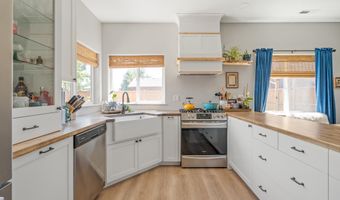 61178 Brookhollow Dr, Bend, OR 97702