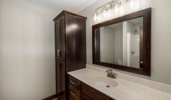 4825 Chainview Dr NW, Alexandria, MN 56308