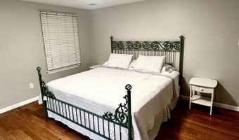 340 N Annapolis Ave, Atlantic City, NJ 08401