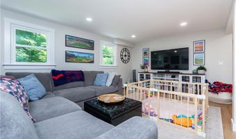 26 Sharon Pkwy, North Smithfield, RI 02896