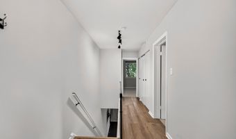 2212 S RANDOLPH St 1, Arlington, VA 22204