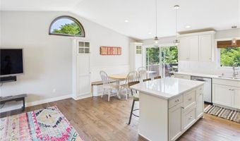 15726 Parkwood Cir, Avon, MN 56310
