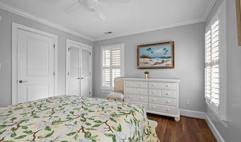 101 Bay Ridge Dr, Atlantic Beach, NC 28512