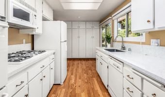 2034 Bolsa Chica, Escondido, CA 92026