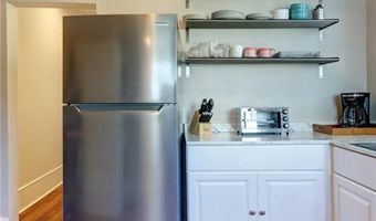 534 E Gordon Ln, Savannah, GA 31401
