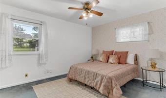 4359 Mohegan Dr, Affton, MO 63123