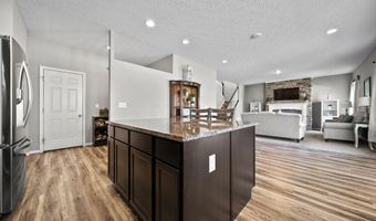 43 Burroughs Dr, Ashville, OH 43103
