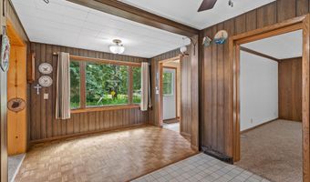 6544 Mohawk Rd, Allenton, WI 53002