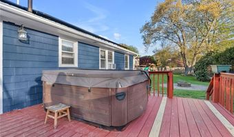 62 Canonchet Trl, Cranston, RI 02921