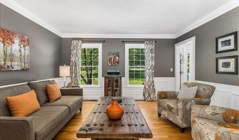 11 Mcafee Farm Rd, Bedford, NH 03110