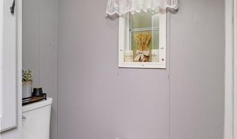 7 Kelly Ln, Coventry, RI 02816