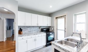 1062 Covedale Ave, Cincinnati, OH 45238