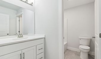 370 Emmett St 4-4, Bristol, CT 06010