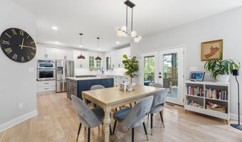 705 N ASHTON St, Alexandria, VA 22312