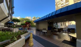 1535 Pensacola St 209, Honolulu, HI 96822