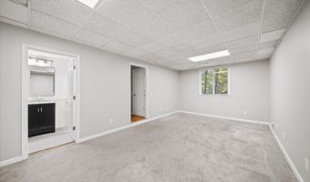 1528 Oakleaf Dr, Auburn, GA 30011