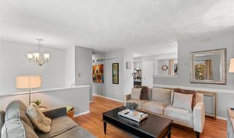 407 Tulsa Ave, Ballwin, MO 63021