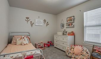 428 Vista Dr, Yukon, OK 73099