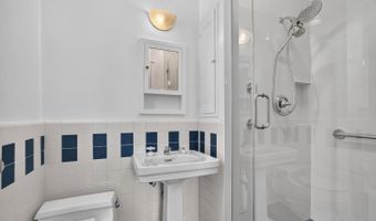 2737 DEVONSHIRE Pl NW #402, Washington, DC 20008