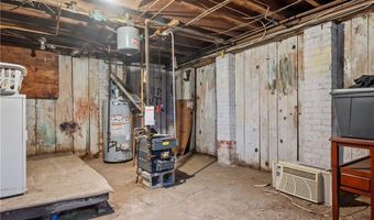 13 Elizabeth St, Cumberland, RI 02864