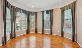 21590 MERION St, Ashburn, VA 20147