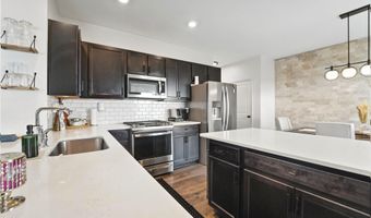 2 Half Hitch Rd, Barnegat, NJ 08005