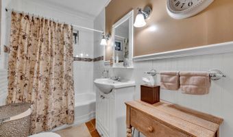 2555 SHADY GROVE Rd, Adamsville, AL 35005
