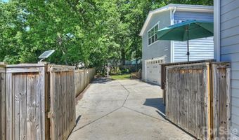 1617 Hawthorne Ln, Charlotte, NC 28205
